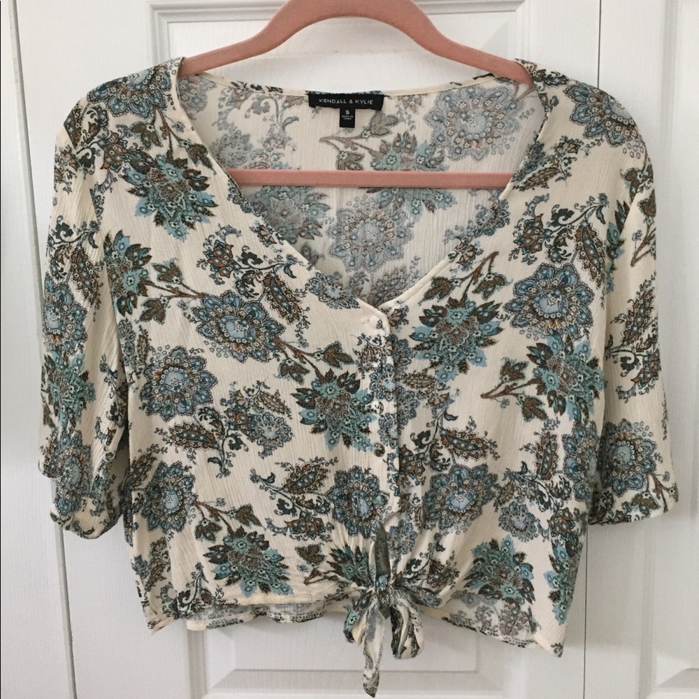 Kendall & Kylie top